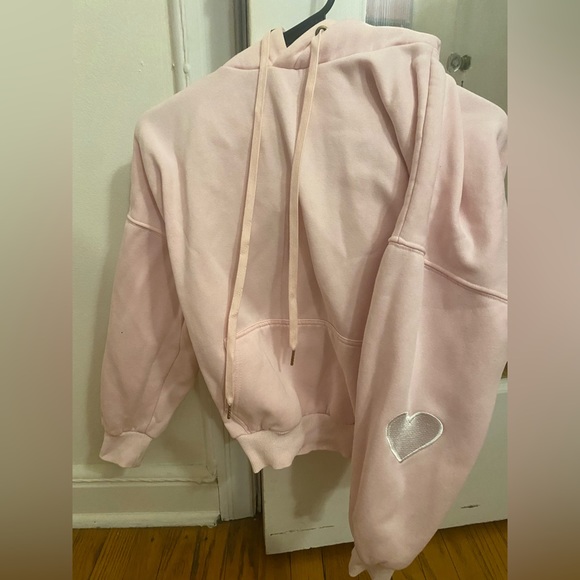 Pink hoodie with heart on sleeve - Picture 1 of 1